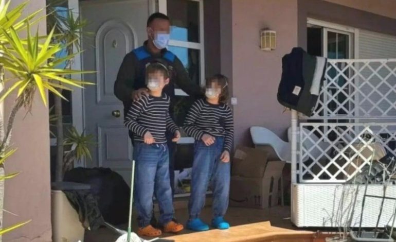 Çocuklarını yıllarca ‘korkudan’ eve hapsettiler: Çıkar çıkmaz oraya koştular