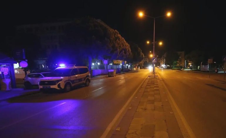 ÇOMÜ Öğrencisine Polis Aracından Çarpma
