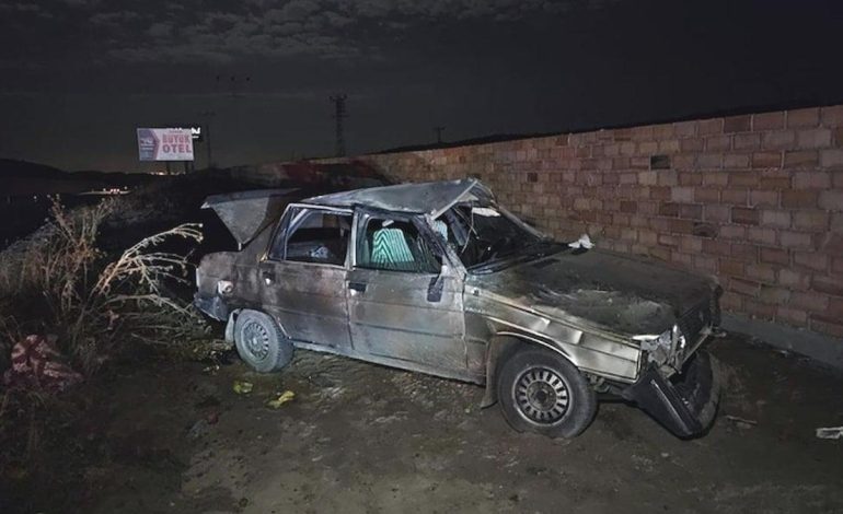 Çorum’da devrilen otomobildeki 4 kişi yaralandı