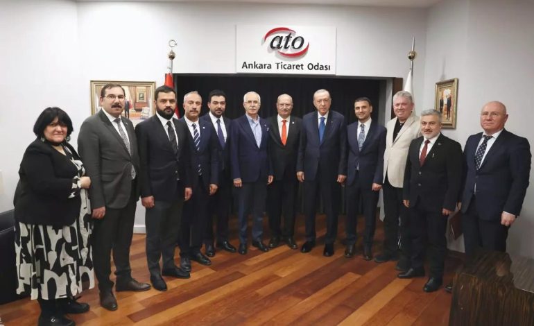 Cumhurbaşkanı Erdoğan, Ankara Ticaret Odasını ziyaret etti