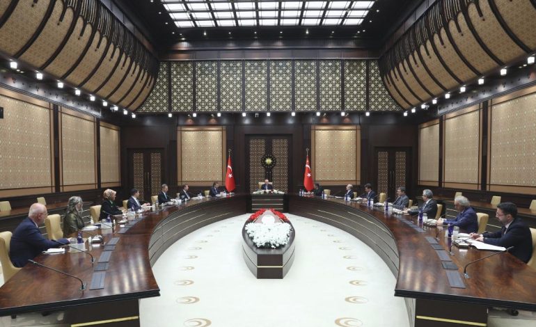 Cumhurbaşkanı Erdoğan, Cumhurbaşkanlığı Politika Kurullarının başkanvekillerini kabul etti