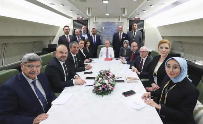 Cumhurbaşkanı Erdoğan: Yeni anayasayı kendimiz için değil, ülkemiz için istiyoruz