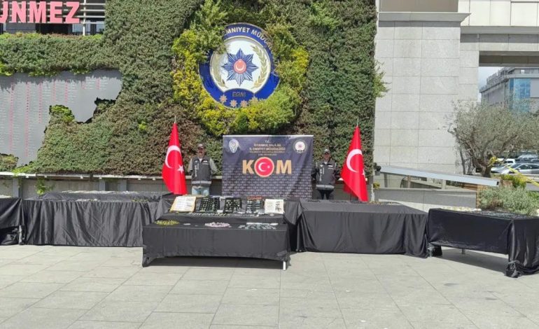Değerli Taş Kaçakçılığı Operasyonu