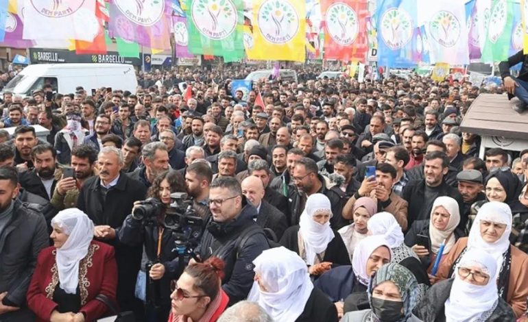DEM Parti sokağa iniyor! Sırrı Süreyya Önder’in yerine kim geçecek?