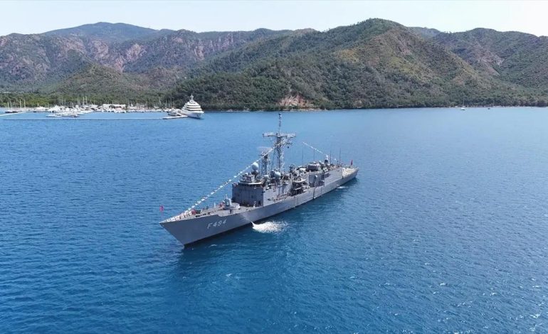 Deniz Kuvvetleri Gemi Gezileri Bayramda