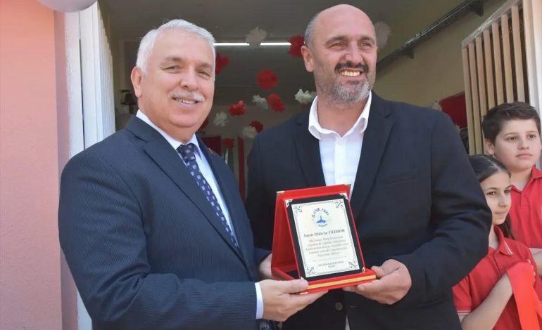 Depremde Kaybedilenler İçin Kütüphane Açıldı