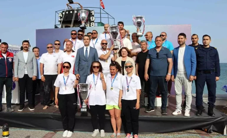 Didim’de Zıpkınla Balık Avı Şampiyonası Yapıldı