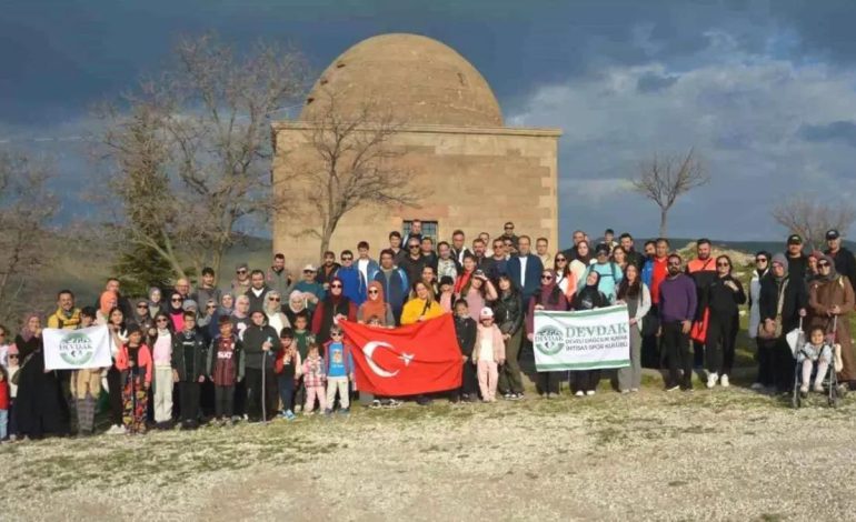 Doğa Yürüyüşü ile Hıdrellez Coşkusu
