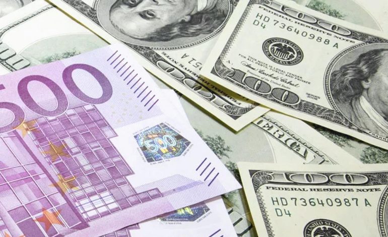 Dolar ve Euro bugün ne kadar oldu?