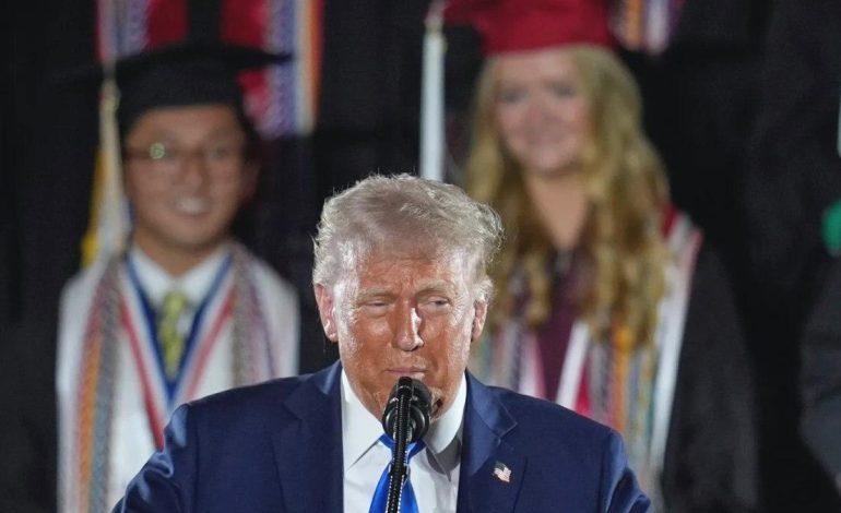 Donald Trump: Düzensiz göçmen geçişini yüzde 99 azalttık
