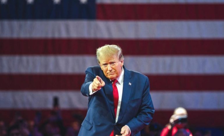 Donald Trump, Katar’ın ABD’ye uçak hibe edeceğine yönelik iddiaları değerlendirdi