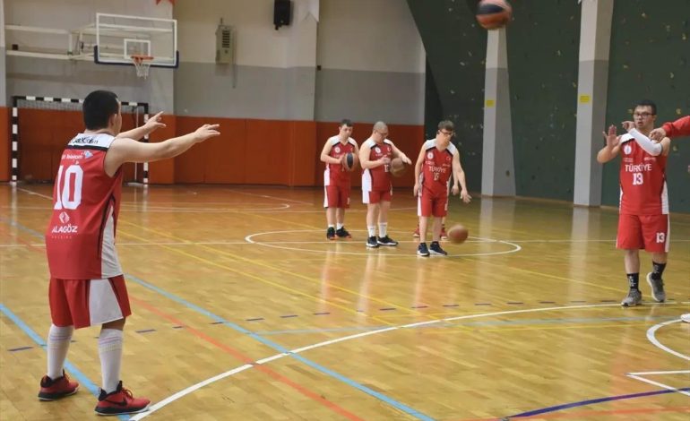 Down Sendromlular Basketbol Takımı Trabzon’da Kamp Yapıyor