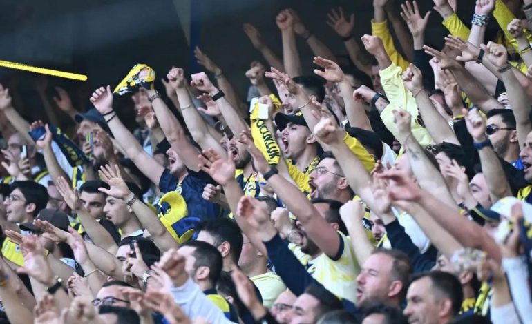 Dünyaca ünlü yıldız Kadıköy’e geliyor! Fenerbahçe’den Galatasaray’a dev transfer çalımı