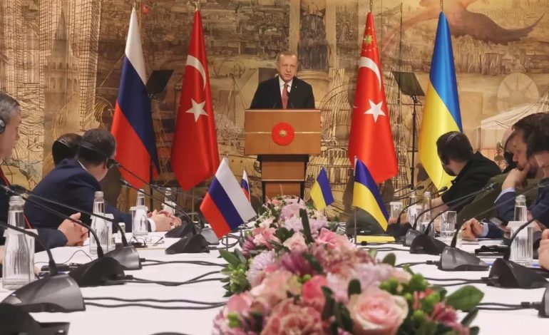 Dünyanın gözü bu zirvede! Rus heyeti İstanbul’a ulaştı