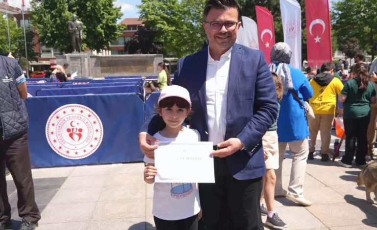 Düzce’de 2025 Aile Yılı Oryantiring Etkinliği Düzenlendi