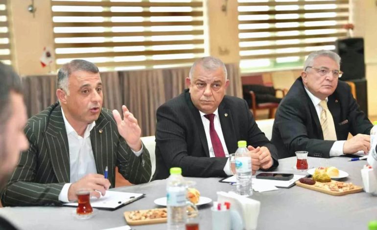 Düzce’de Oda ve Borsa Toplantısı Yapıldı