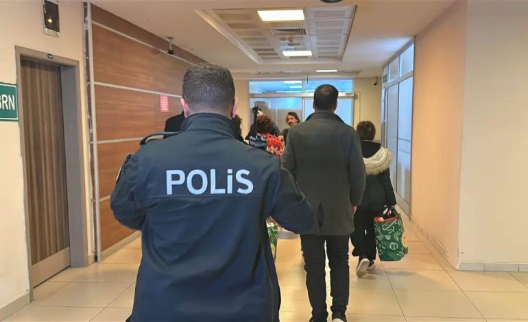 Edirne’de 18 Kaçak Göçmen ve 2 Şüpheli Yakalandı