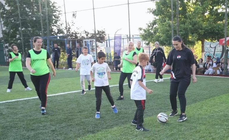 Edirne’de Anneler Günü Maçı