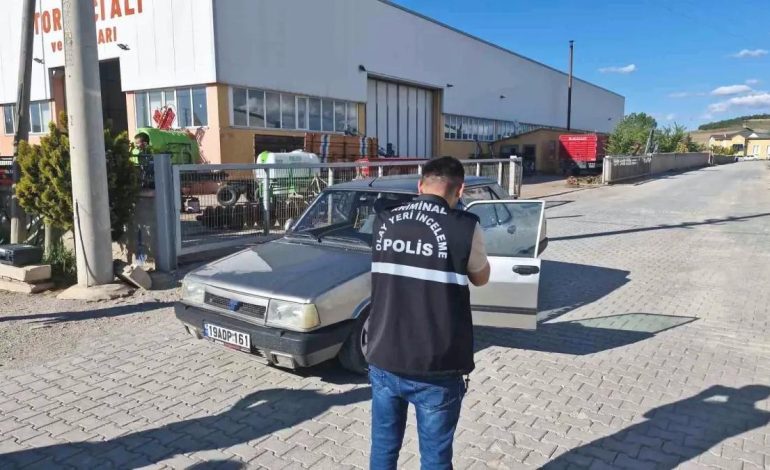 Ehliyetsiz Sürücü Drift Yaptı, 4 Şüpheli Gözaltına Alındı