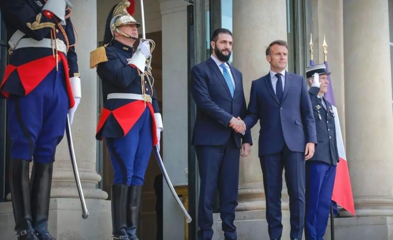 El-Şara ve Macron Elysee’de Buluştu