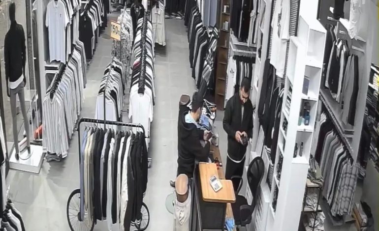 Elazığ’da ‘Müşteri’ Hırsızlığı