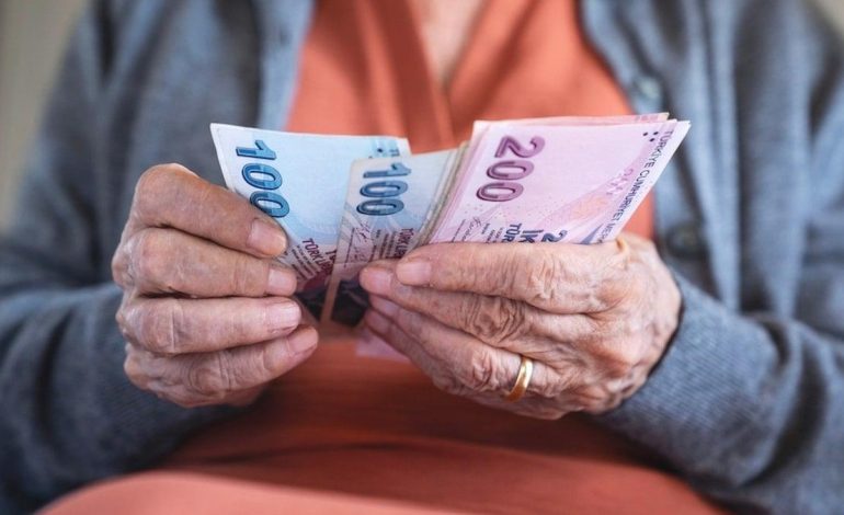 Emekli promosyonlarına mayıs dokunuşu: Bankalar kesenin ağzını açtı