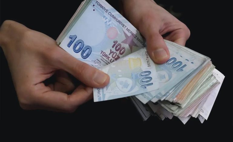 Emekli ve memur maaşları zamlanacak! İşte ilk tahminler