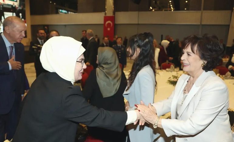 Emine Erdoğan’dan “Anneyle Güçlü Aile, Aileyle Güçlü Türkiye” programına ilişkin paylaşım