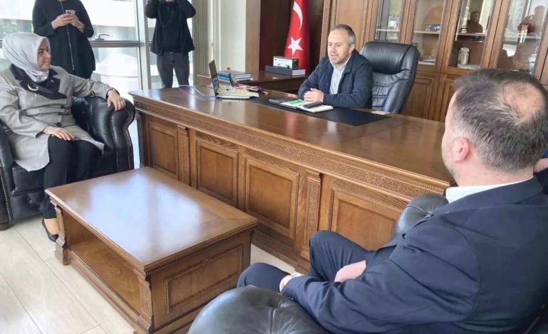 Ercan, Kadın Çalışanları Ziyaret Etti