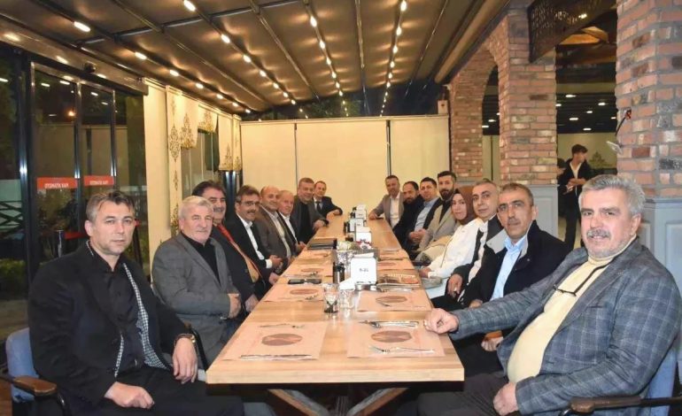 Erenler Belediye Başkanı Dinç’ten Hacıoğlu Mahallesi Muhtarlık Seçimi Yorumları