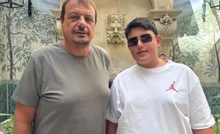 Ergin Ataman’ın oğlundan maç sonu paylaşım: Çöpte huzurlu bir akşam geçirebilirler