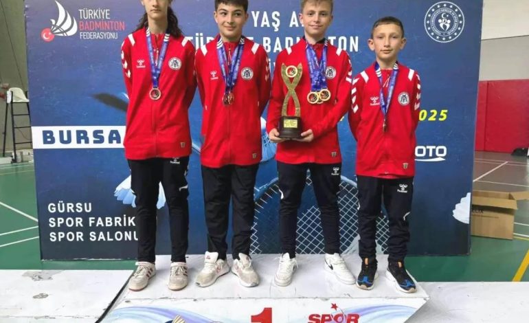 Erzincan Badmintoncuları 5 Madalya Kazandı