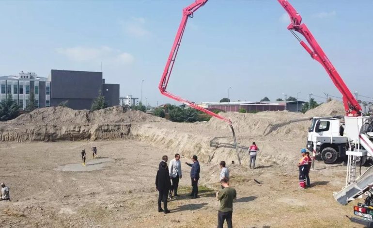 Erzin’de Yüzme Havuzunun Temeli Atıldı