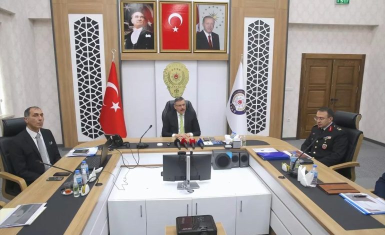 Erzurum Valisi Çiftçi, Sahipsiz Köpek Sorununa Dikkat Çekti