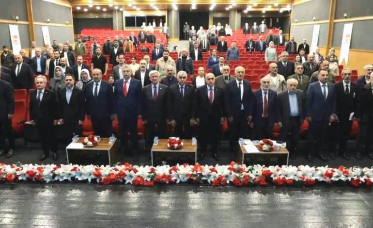 Erzurum’da Sivil Toplum ve Belediyeler İş Birliği Zirvesi Gerçekleşti