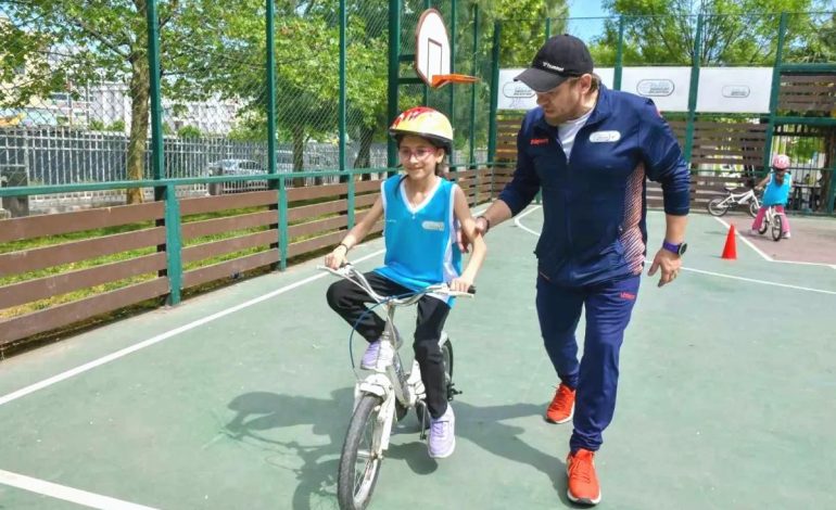 Esenyurt’ta Çocuklar için Ücretsiz Bisiklet Kursu