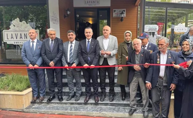 Esenyurt’ta Lavanta Emekli Evi Açıldı