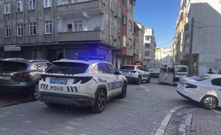Esenyurt’ta Servis Aracının Çarpması Sonucu 5 Yaşındaki Çocuk Ağır Yaralandı