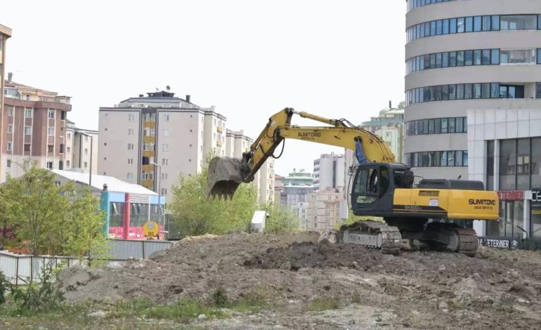 Esenyurt’ta Yeni Eğitim Kompleksi İnşaatına Başlandı