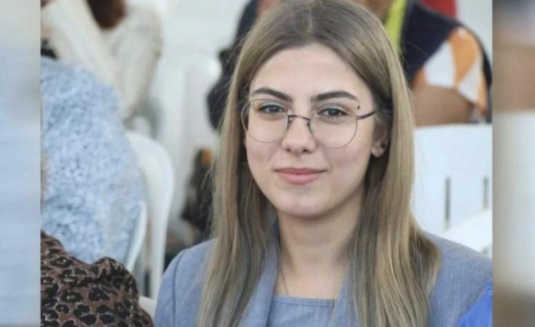 Esila Ayık ve iki öğrenci hakkında tahliye kararı
