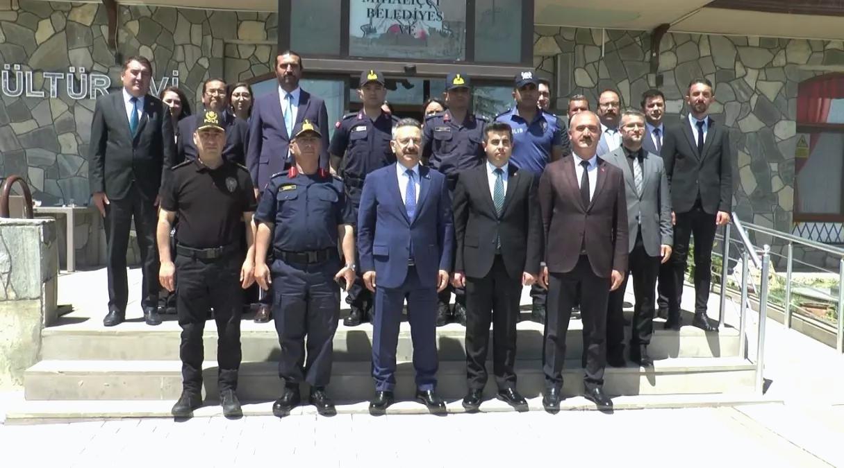 Eskişehir Valisi Hüseyin Aksoy, Mihalıççık İlçesi’nde İncelemelerde Bulundu