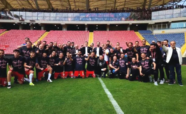 Eskişehirspor Şampiyon, Şehir Ayağa Kalktı