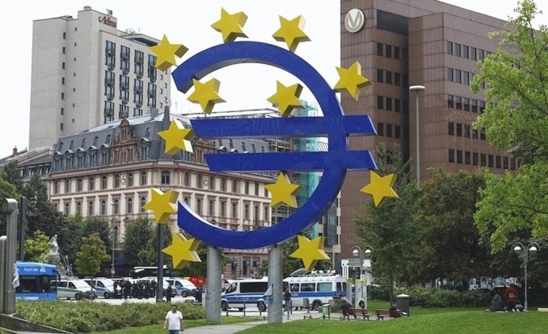 Euro Bölgesi’nde perakende satışlar martta geriledi