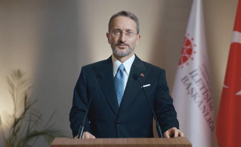 Fahrettin Altun’dan ‘Anneler Günü’ paylaşımı: Anne gülerse millet güler