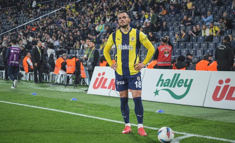 Fenerbahçe, art arda 4. kez ligi ikinci tamamlayacak