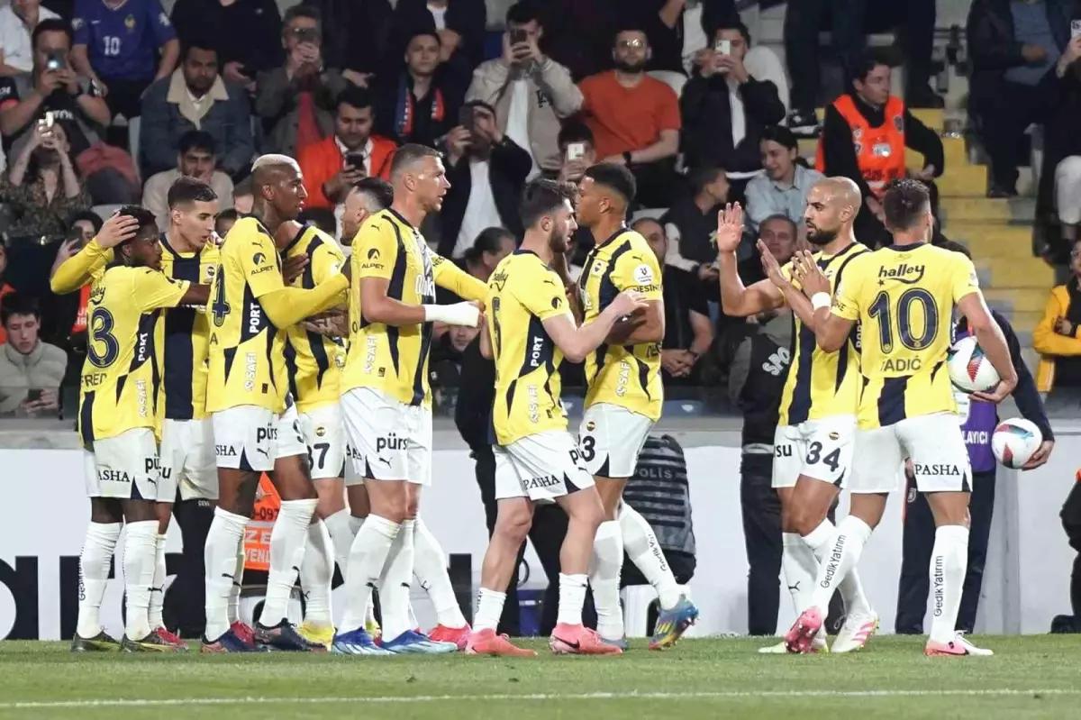 Fenerbahçe, Başakşehir’i 1-0 Önde Geçti