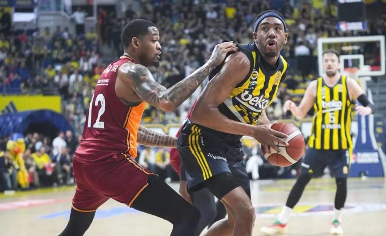 Fenerbahçe Beko, Galatasaray’ı büyük farkla mağlup etti