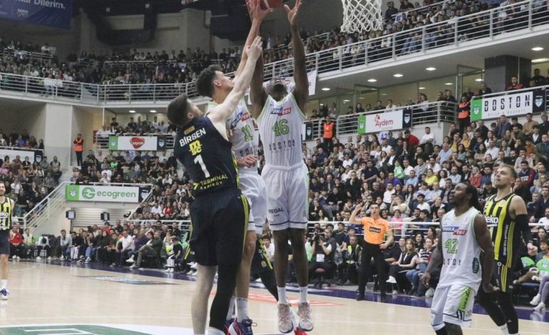 Fenerbahçe Beko’nun 21 maçlık serisi sona erdi