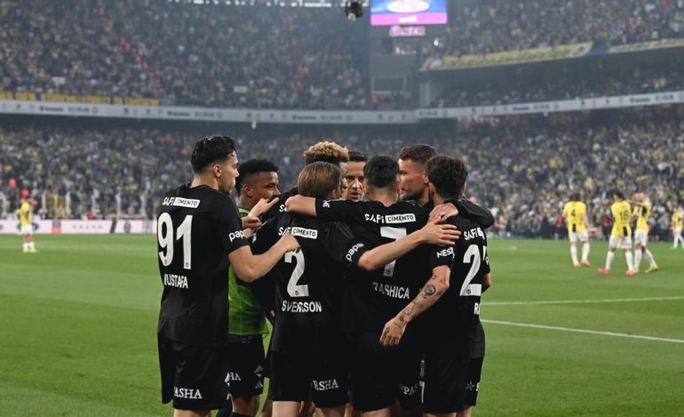 Fenerbahçe-Beşiktaş derbisi Avrupa basınında gündem oldu
