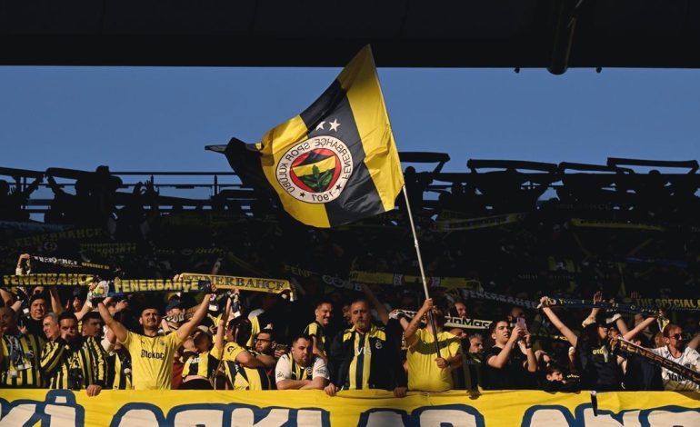 Fenerbahçe Gönüllüleri Derneği, imza kampanyası başlattı